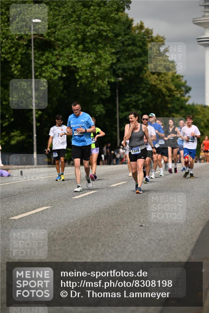 29.06.2025 - hella hamburg halbmarathon Dr. Thomas Lammeyer http://msf.ph/oto/8308198 29.06.2025 10:16:59 Kennedybrücke 1020, 1051, 1328, 2531, 2942, 3360, 4187, 4554, 5597, 5598, 6489, 7873, 8115, 8279, 8398, 8405, 9527, 10581 meine-sportfotos.de
