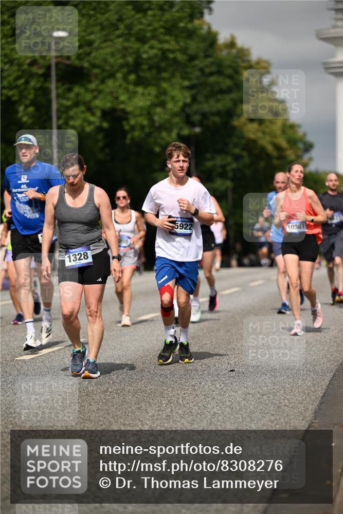 29.06.2025 - hella hamburg halbmarathon Dr. Thomas Lammeyer http://msf.ph/oto/8308276 29.06.2025 10:17:04 Kennedybrücke 1007, 1020, 1051, 1328, 3360, 4187, 4554, 5597, 5598, 6489, 7873, 8115, 8279, 9527, 10581 meine-sportfotos.de