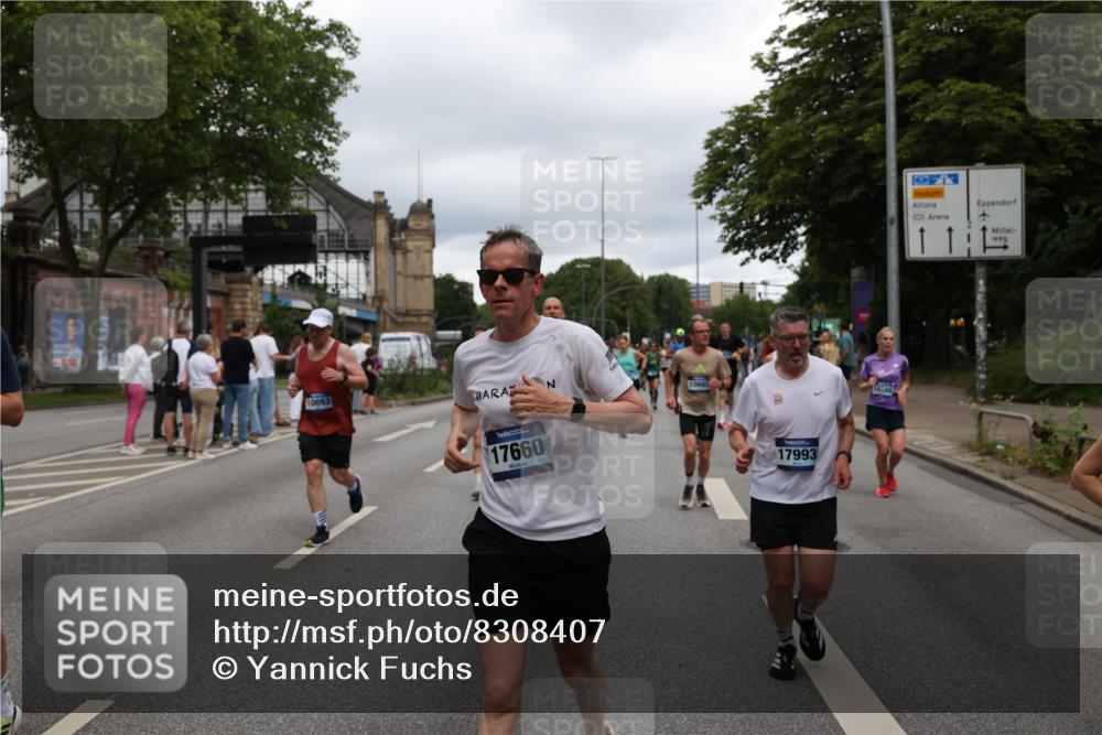 29.06.2025 - hella hamburg halbmarathon Yannick Fuchs http://msf.ph/oto/8308407 29.06.2025 10:50:29 20KM 1583, 1955, 2083, 2741, 3413, 3836, 4152, 4594, 4813, 5418, 5492, 5570, 6399, 6416, 6835, 7037, 7547, 8542, 8652, 8669, 8968, 8996, 9246, 9727, 9884, 9903, 9907, 9934, 10084, 10093, 10665, 11870, 12348, 12440, 12590, 12712, 13394, 13666, 13691, 13750, 14408, 14588, 14678, 14867, 15097, 15407, 15431, 15695, 16008, 16009, 16121, 16620, 16634, 16679, 17268, 17660, 17993, 18719, 18867, 18899, 19091 meine-sportfotos.de