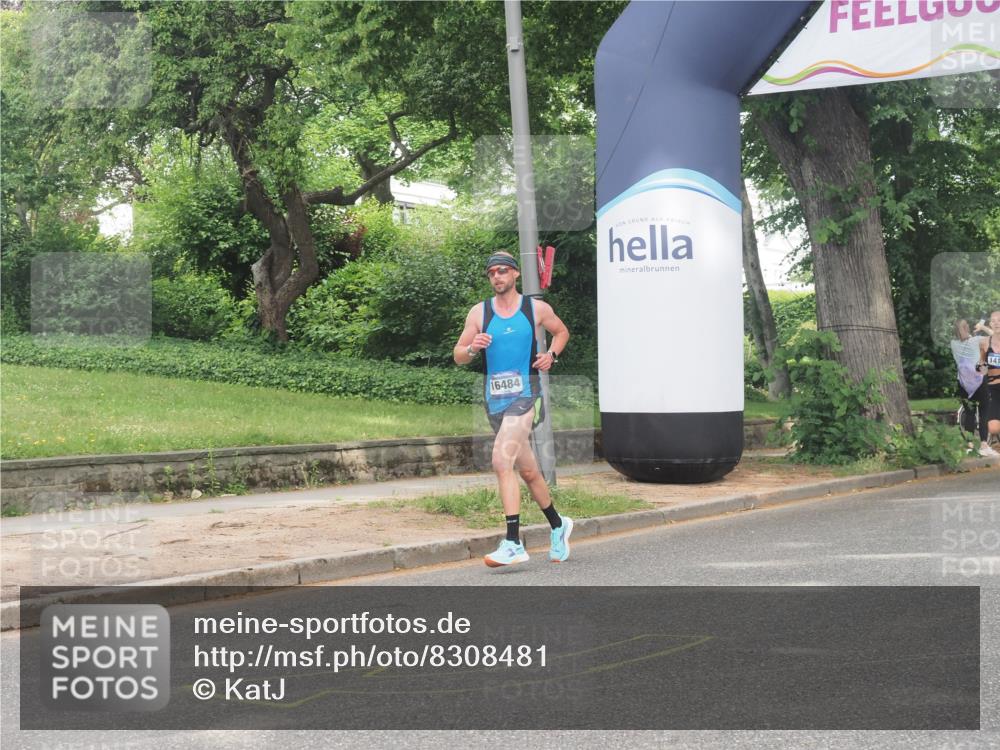 29.06.2025 - hella hamburg halbmarathon KatJ http://msf.ph/oto/8308481 29.06.2025 10:14:58 Zwischen KM18-KM19  meine-sportfotos.de