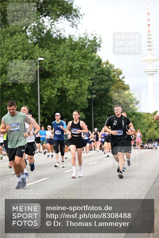 29.06.2025 - hella hamburg halbmarathon Dr. Thomas Lammeyer http://msf.ph/oto/8308488 29.06.2025 10:38:19 Kennedybrücke 1025, 1705, 1764, 1787, 2038, 2276, 2464, 2496, 2510, 2511, 2933, 3340, 3829, 4445, 4824, 4826, 4942, 5096, 5566, 5569, 5691, 6034, 6109, 6364, 6574, 6718, 6727, 7324, 7329, 7565, 7653, 7982, 8202, 8277, 8282, 9094, 9875, 10007, 10048, 10071, 10561, 10564, 11122, 11229, 11338, 11432 meine-sportfotos.de