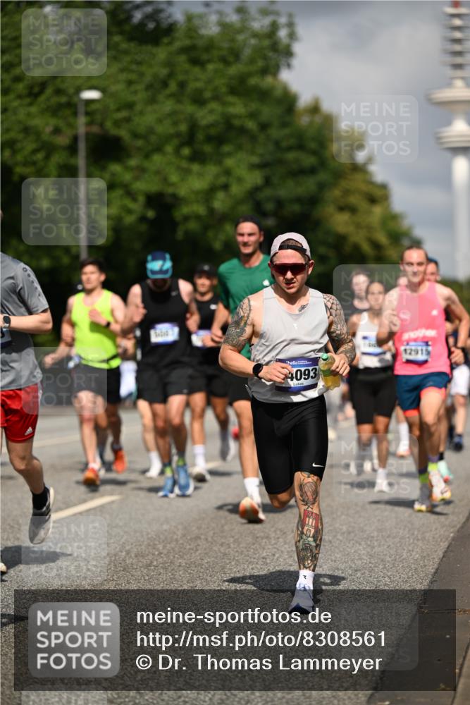 29.06.2025 - hella hamburg halbmarathon Dr. Thomas Lammeyer http://msf.ph/oto/8308561 29.06.2025 09:54:40 Kennedybrücke 1136, 1256, 1441, 1677, 1912, 1962, 2579, 3056, 3700, 3947, 4854, 4865, 4888, 4889, 5087, 5275, 5506, 6429, 6593, 6639, 6721, 6901, 7116, 7284, 7378, 7635, 7693, 8122, 8319, 8966, 9262, 9313, 9371, 9755, 9833, 9885, 10193, 10415, 10469 meine-sportfotos.de