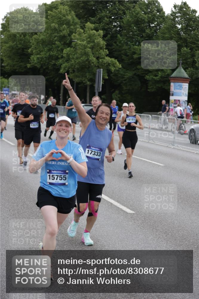 29.06.2025 - hella hamburg halbmarathon Jannik Wohlers http://msf.ph/oto/8308677 29.06.2025 10:38:20 Lombardsbrücke 56, 1232, 1390, 2576, 2660, 2693, 3216, 3323, 3726, 3927, 4028, 4259, 4260, 4316, 4964, 5617, 5684, 5913, 6695, 6696, 6875, 7148, 7263, 7561, 7849, 8367, 8583, 8635, 8747, 9004, 9455, 9708, 10554, 10604, 11059, 11635, 11697, 12028, 12072, 12075, 12577, 12722, 14096, 14557, 14558, 15755, 16181, 16346, 17250, 17333, 18050, 18471, 18504 meine-sportfotos.de