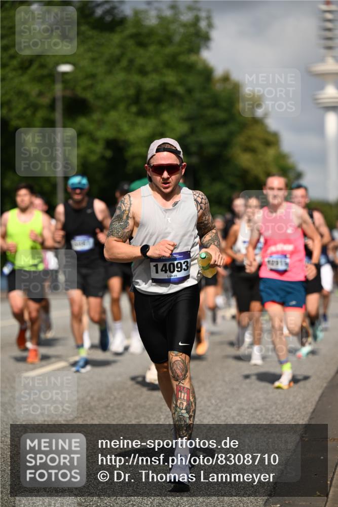 29.06.2025 - hella hamburg halbmarathon Dr. Thomas Lammeyer http://msf.ph/oto/8308710 29.06.2025 09:54:41 Kennedybrücke 1136, 1256, 1441, 1677, 1912, 1962, 2579, 3056, 3700, 3947, 4854, 4865, 4888, 4889, 5087, 5275, 6593, 6639, 6721, 6901, 7116, 7284, 7378, 7635, 7693, 8122, 8319, 8966, 9262, 9313, 9371, 9755, 9833, 9885, 10193, 10415, 10469 meine-sportfotos.de