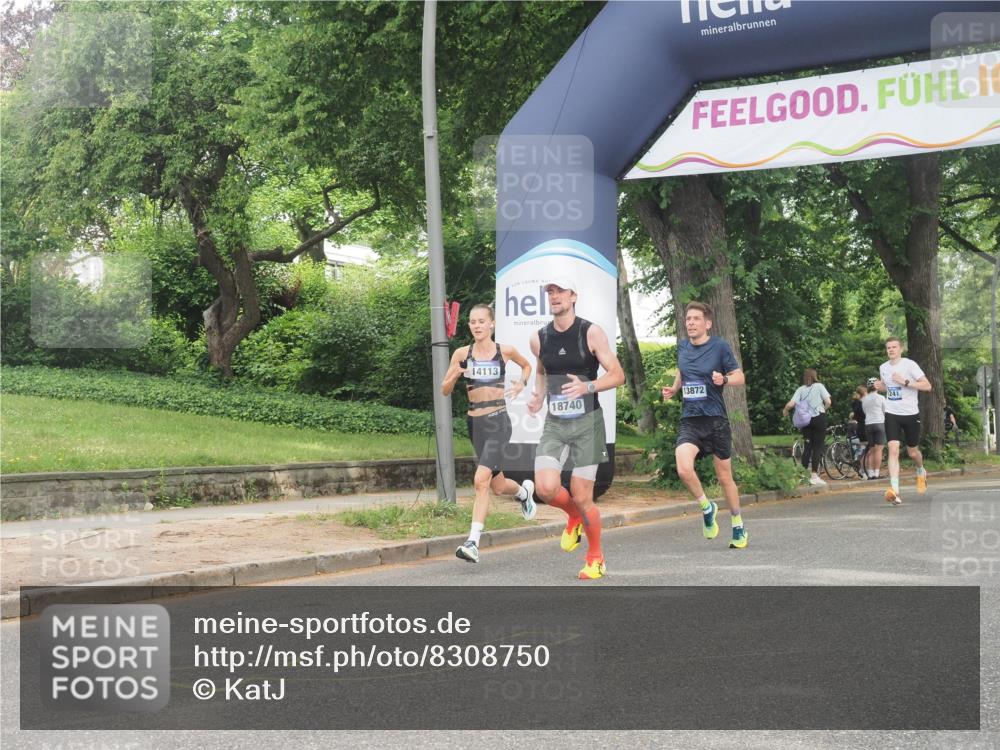 29.06.2025 - hella hamburg halbmarathon KatJ http://msf.ph/oto/8308750 29.06.2025 10:15:01 Zwischen KM18-KM19  meine-sportfotos.de