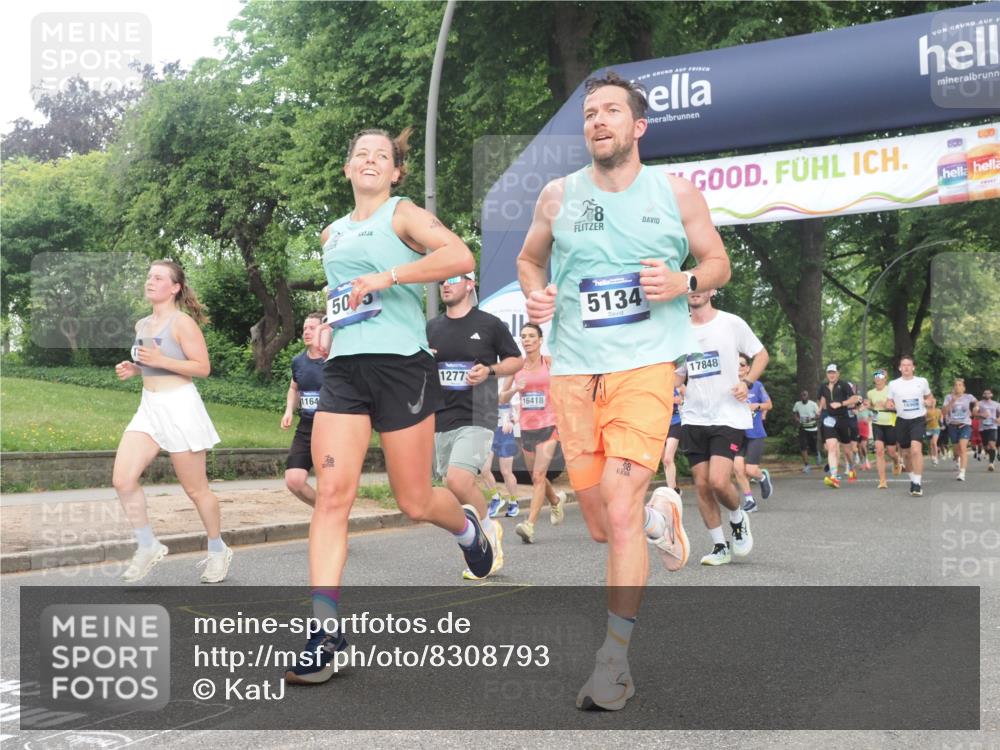 29.06.2025 - hella hamburg halbmarathon KatJ http://msf.ph/oto/8308793 29.06.2025 10:44:19 Zwischen KM18-KM19 1200, 2488, 3859, 4426, 5015, 5134, 5457, 5458, 5728 meine-sportfotos.de