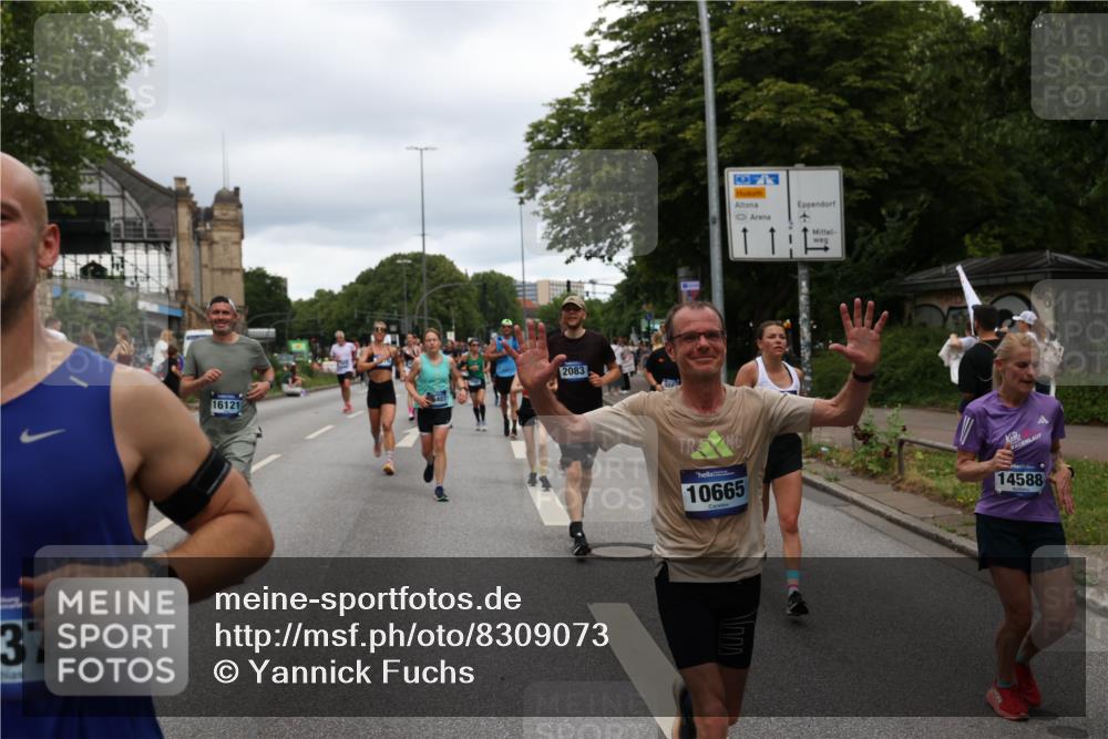 29.06.2025 - hella hamburg halbmarathon Yannick Fuchs http://msf.ph/oto/8309073 29.06.2025 10:50:32 20KM 1583, 1955, 2083, 2741, 3413, 3836, 4152, 5418, 5492, 5570, 6399, 6416, 6835, 7037, 7547, 7716, 8393, 8542, 8652, 8669, 8968, 8996, 9246, 9488, 9727, 9884, 9903, 9907, 9934, 10084, 10093, 10665, 11083, 11212, 12348, 12440, 12523, 12590, 12712, 13394, 13666, 13691, 13750, 14139, 14408, 14588, 14678, 14867, 15097, 15407, 15431, 15695, 16121, 16620, 16634, 16679, 17268, 17660, 17993, 18208, 18652, 18719, 18867, 18899, 19091 meine-sportfotos.de