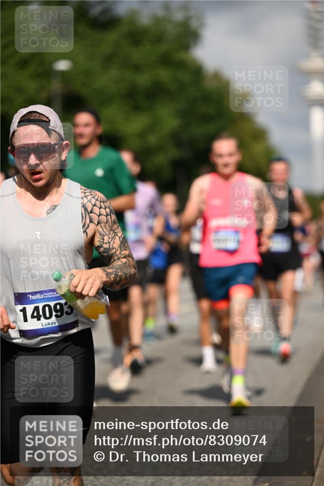 29.06.2025 - hella hamburg halbmarathon Dr. Thomas Lammeyer http://msf.ph/oto/8309074 29.06.2025 09:54:42 Kennedybrücke 1136, 1256, 1441, 1677, 1912, 1962, 2579, 2972, 3056, 3700, 3947, 4759, 4854, 4865, 4888, 4889, 5087, 5275, 6593, 6639, 6721, 6901, 7116, 7284, 7378, 7635, 7693, 8122, 8319, 8966, 9262, 9313, 9371, 9755, 9833, 9885, 10193, 10415, 10469 meine-sportfotos.de