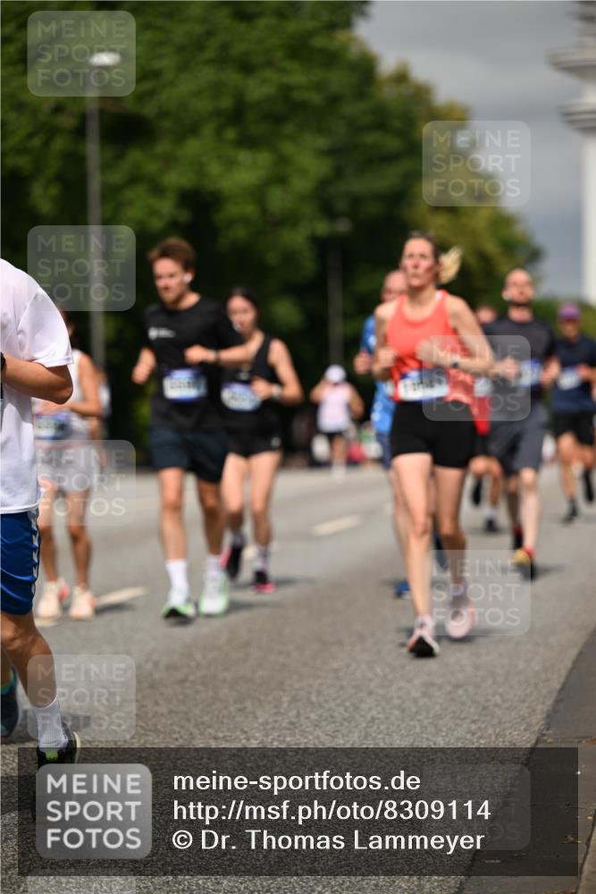 29.06.2025 - hella hamburg halbmarathon Dr. Thomas Lammeyer http://msf.ph/oto/8309114 29.06.2025 10:17:06 Kennedybrücke 1007, 1020, 1051, 1328, 1859, 4187, 4554, 5597, 5598, 6489, 7346, 7873, 8115, 8279, 9527, 10581 meine-sportfotos.de