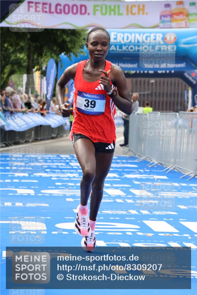 29.06.2025 - hella hamburg halbmarathon Strokosch-Dieckow http://msf.ph/oto/8309207 29.06.2025 10:12:21 Ziel 39, 47 meine-sportfotos.de