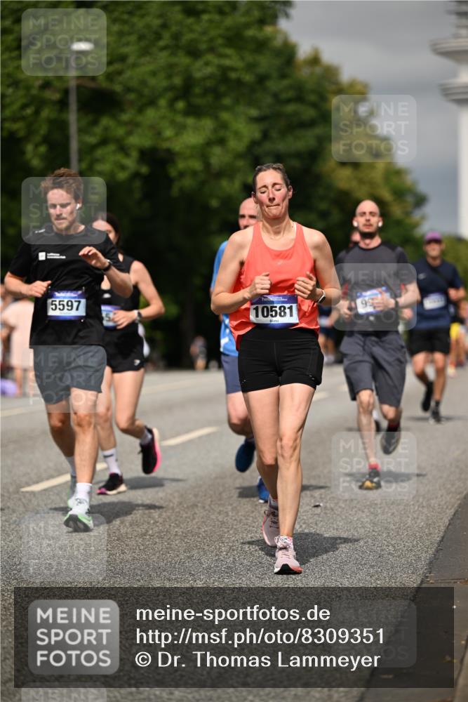 29.06.2025 - hella hamburg halbmarathon Dr. Thomas Lammeyer http://msf.ph/oto/8309351 29.06.2025 10:17:08 Kennedybrücke 1007, 1020, 1051, 1328, 1859, 2961, 3218, 3729, 4187, 4554, 4950, 5597, 5598, 7346, 7873, 8115, 8279, 8913, 9527, 10581 meine-sportfotos.de