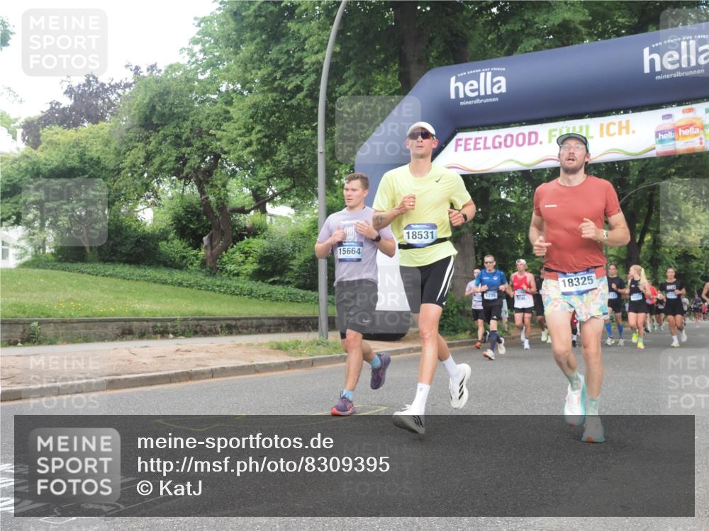 29.06.2025 - hella hamburg halbmarathon KatJ http://msf.ph/oto/8309395 29.06.2025 10:44:28 Zwischen KM18-KM19 1387, 2652, 2656, 3575, 4632, 5391, 6892, 7159 meine-sportfotos.de