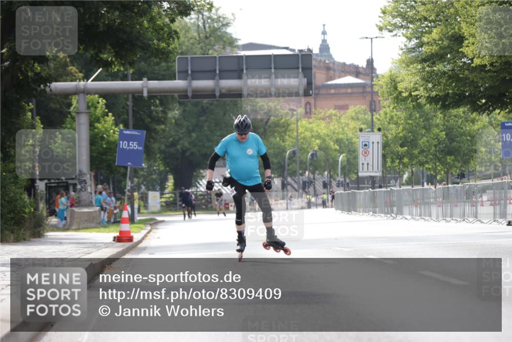 29.06.2025 - hella hamburg halbmarathon Jannik Wohlers http://msf.ph/oto/8309409 29.06.2025 08:58:18 Lombardsbrücke  meine-sportfotos.de