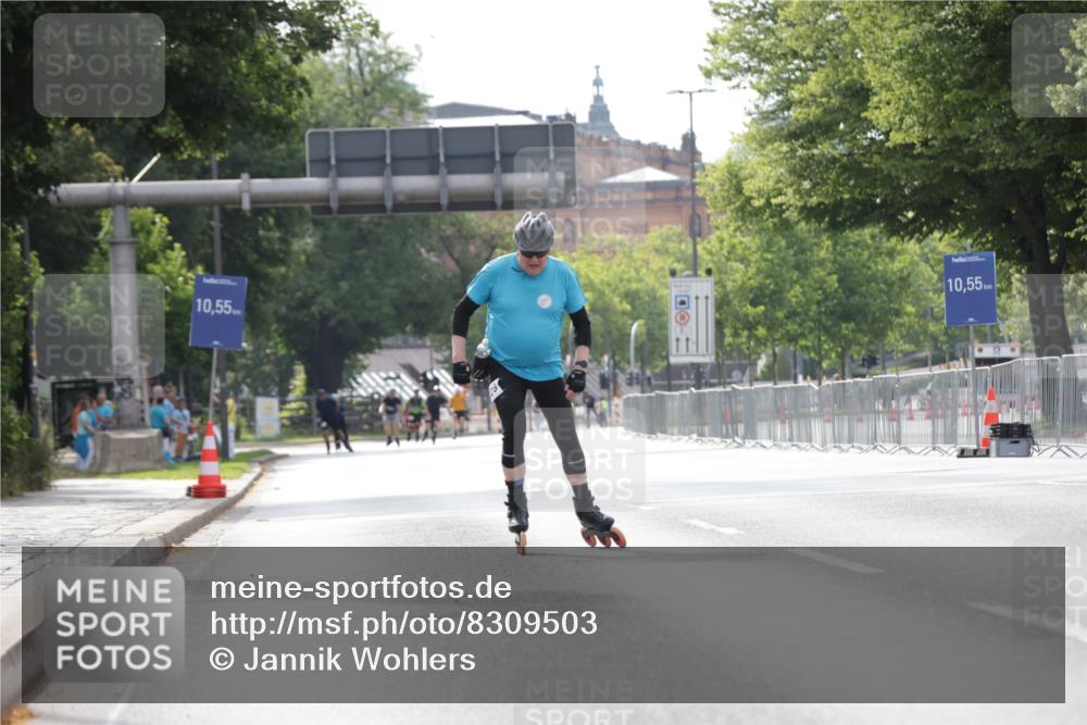 29.06.2025 - hella hamburg halbmarathon Jannik Wohlers http://msf.ph/oto/8309503 29.06.2025 08:58:19 Lombardsbrücke  meine-sportfotos.de