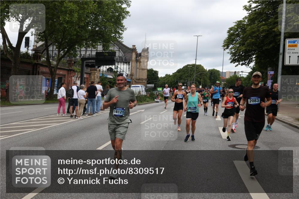 29.06.2025 - hella hamburg halbmarathon Yannick Fuchs http://msf.ph/oto/8309517 29.06.2025 10:50:32 20KM 1583, 1955, 2083, 2741, 3413, 3836, 4152, 5418, 5492, 5570, 6399, 6416, 6835, 7037, 7547, 7716, 8393, 8542, 8652, 8669, 8968, 8996, 9246, 9488, 9727, 9884, 9903, 9907, 9934, 10084, 10093, 10665, 11083, 11212, 12348, 12440, 12523, 12590, 12712, 13394, 13666, 13691, 13750, 14139, 14408, 14588, 14678, 14867, 15097, 15407, 15431, 15695, 16121, 16620, 16634, 16679, 17268, 17660, 17993, 18208, 18652, 18719, 18867, 18899, 19091 meine-sportfotos.de