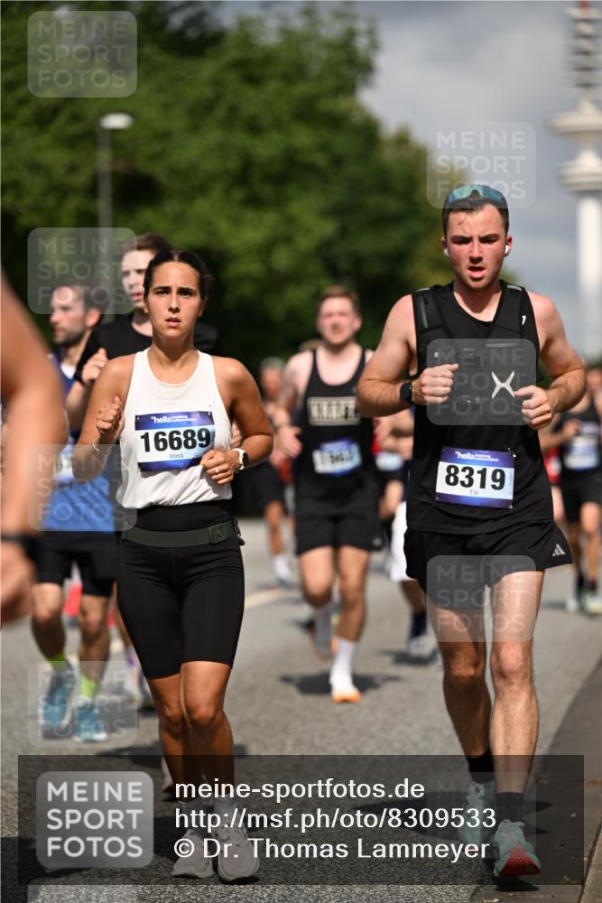 29.06.2025 - hella hamburg halbmarathon Dr. Thomas Lammeyer http://msf.ph/oto/8309533 29.06.2025 09:54:44 Kennedybrücke 1136, 1256, 1441, 1677, 1912, 1962, 2579, 2972, 3056, 3700, 3947, 4759, 4843, 4854, 4865, 4888, 4889, 5087, 5275, 5375, 6593, 6639, 6721, 6901, 7116, 7284, 7378, 7635, 7693, 8122, 8319, 8966, 9262, 9313, 9371, 9755, 9833, 9885, 10193, 10415, 10469 meine-sportfotos.de