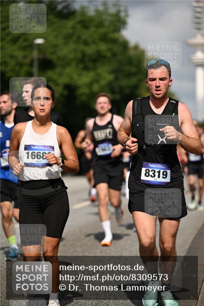 29.06.2025 - hella hamburg halbmarathon Dr. Thomas Lammeyer http://msf.ph/oto/8309573 29.06.2025 09:54:44 Kennedybrücke 1136, 1256, 1441, 1677, 1912, 1962, 2579, 2972, 3056, 3700, 3947, 4759, 4843, 4854, 4865, 4888, 4889, 5087, 5275, 5375, 6593, 6639, 6721, 6901, 7116, 7284, 7378, 7635, 7693, 8122, 8319, 8966, 9262, 9313, 9371, 9755, 9833, 9885, 10193, 10415, 10469 meine-sportfotos.de