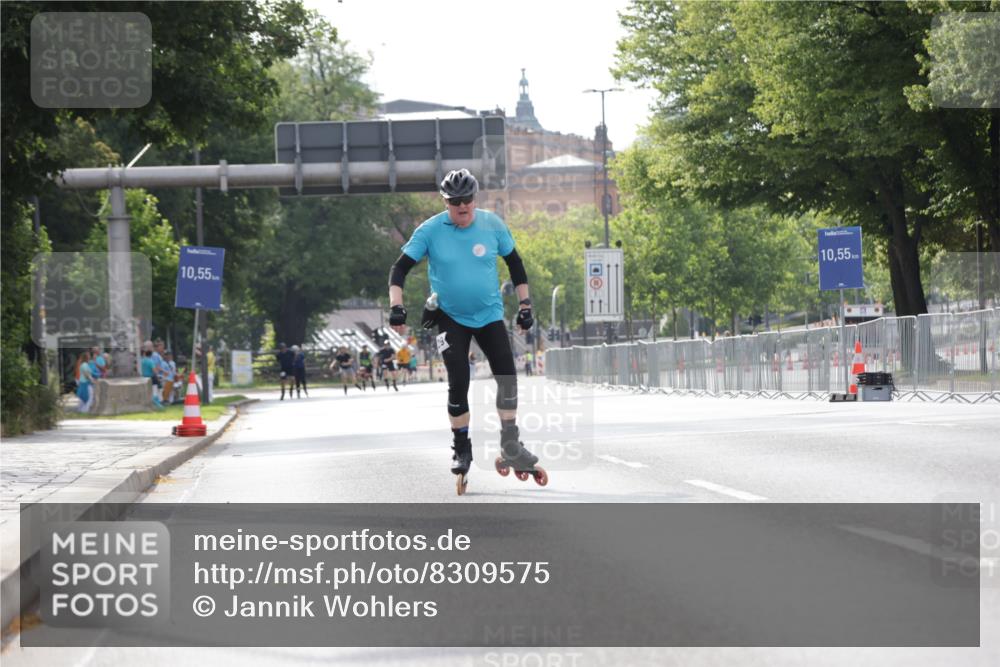 29.06.2025 - hella hamburg halbmarathon Jannik Wohlers http://msf.ph/oto/8309575 29.06.2025 08:58:19 Lombardsbrücke  meine-sportfotos.de