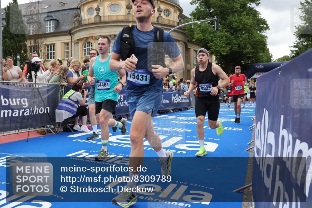 29.06.2025 - hella hamburg halbmarathon Strokosch-Dieckow http://msf.ph/oto/8309789 29.06.2025 10:56:48 Ziel 1955, 2282, 2378, 2741, 2759, 3836, 5418, 6835, 7716, 8825, 8996, 13816, 14369, 14461, 15097, 15134, 15431, 15712, 16008, 16009, 16043, 16121, 16620, 16679, 17133, 18634 meine-sportfotos.de