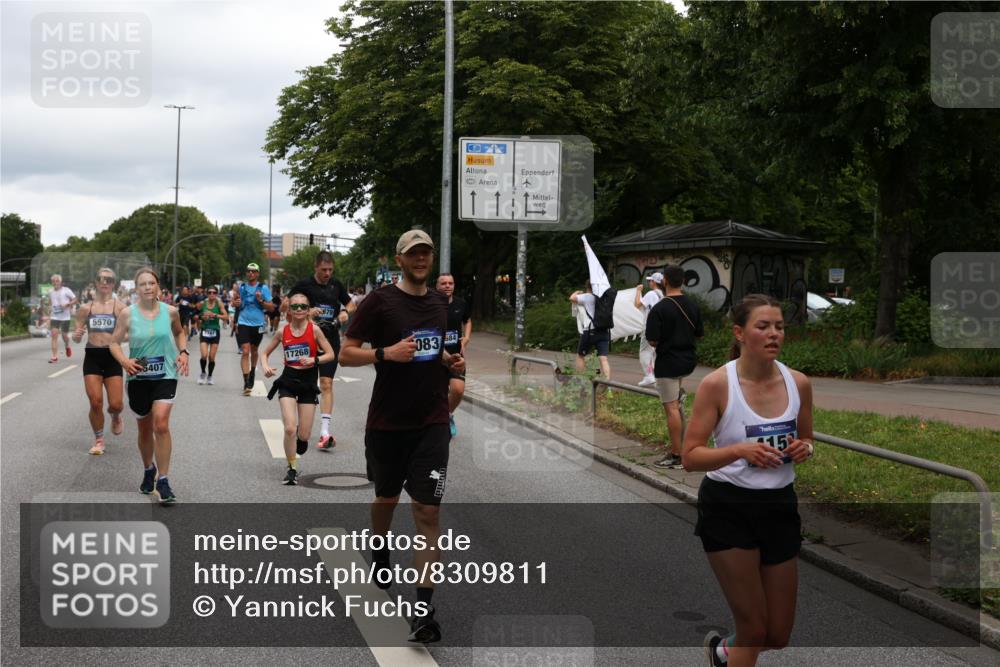 29.06.2025 - hella hamburg halbmarathon Yannick Fuchs http://msf.ph/oto/8309811 29.06.2025 10:50:33 20KM 1583, 1955, 2083, 2741, 3413, 3836, 4152, 5418, 5492, 5570, 6399, 6416, 6835, 7037, 7547, 7716, 8393, 8542, 8652, 8669, 8825, 8968, 8996, 9246, 9488, 9727, 9884, 9903, 9907, 9934, 10084, 10093, 10665, 11083, 11212, 12014, 12348, 12440, 12523, 12590, 12712, 13394, 13666, 13691, 13750, 14139, 14408, 14588, 14678, 14867, 15097, 15407, 15431, 15695, 16121, 16257, 16261, 16620, 16634, 16679, 17268, 17660, 17993, 18208, 18652, 18719, 18867, 18899, 19091 meine-sportfotos.de