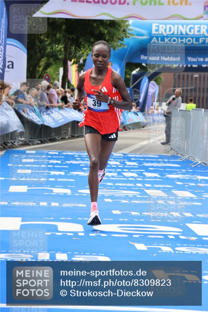 29.06.2025 - hella hamburg halbmarathon Strokosch-Dieckow http://msf.ph/oto/8309823 29.06.2025 10:12:21 Ziel 39, 47 meine-sportfotos.de