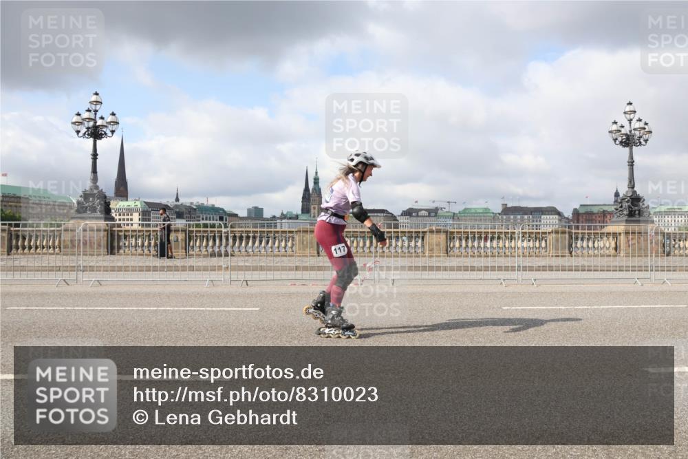 29.06.2025 - hella hamburg halbmarathon Lena Gebhardt http://msf.ph/oto/8310023 29.06.2025 09:06:49 Lombardsbrücke 117 meine-sportfotos.de