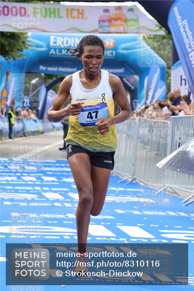 29.06.2025 - hella hamburg halbmarathon Strokosch-Dieckow http://msf.ph/oto/8310116 29.06.2025 10:12:18 Ziel 39, 47 meine-sportfotos.de