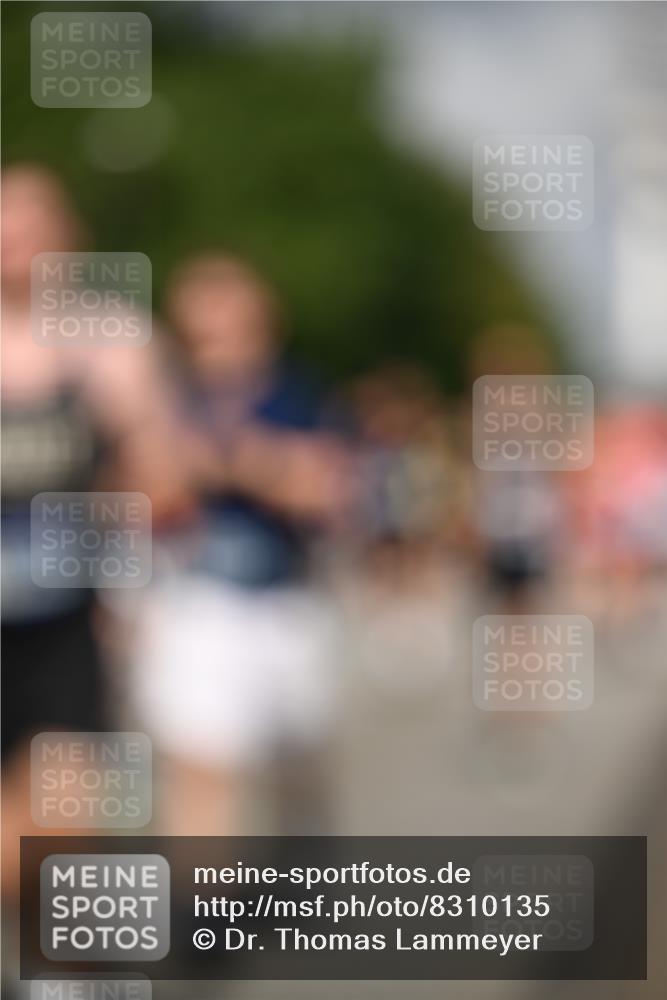 29.06.2025 - hella hamburg halbmarathon Dr. Thomas Lammeyer http://msf.ph/oto/8310135 29.06.2025 09:54:46 Kennedybrücke 1136, 1256, 1441, 1677, 1912, 1941, 1962, 2579, 2972, 3056, 3523, 3700, 3947, 4759, 4843, 4854, 4865, 4888, 4889, 5087, 5275, 5375, 6593, 6639, 6721, 6901, 7116, 7284, 7378, 7635, 7693, 8122, 8319, 8966, 9262, 9313, 9371, 9380, 9755, 9833, 9885, 10193, 10415, 10469 meine-sportfotos.de