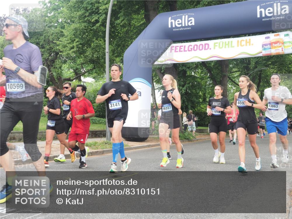 29.06.2025 - hella hamburg halbmarathon KatJ http://msf.ph/oto/8310151 29.06.2025 10:44:32 Zwischen KM18-KM19 1239, 1387, 2656, 3141, 4579, 6592 meine-sportfotos.de