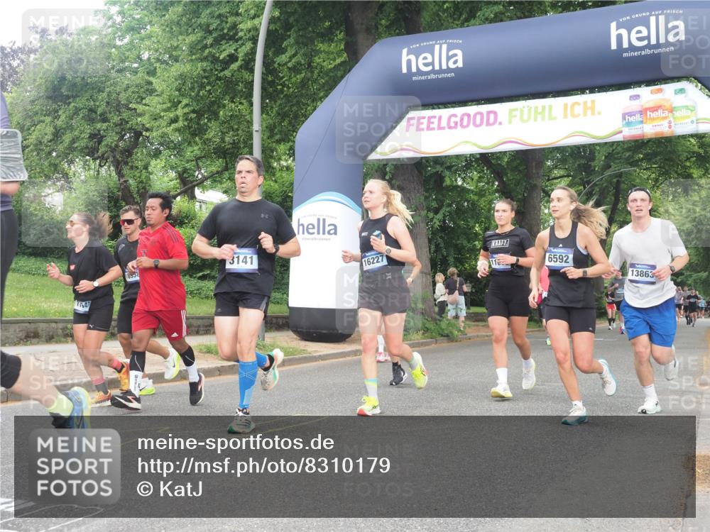 29.06.2025 - hella hamburg halbmarathon KatJ http://msf.ph/oto/8310179 29.06.2025 10:44:32 Zwischen KM18-KM19 1239, 1387, 2656, 3141, 4579, 6592 meine-sportfotos.de
