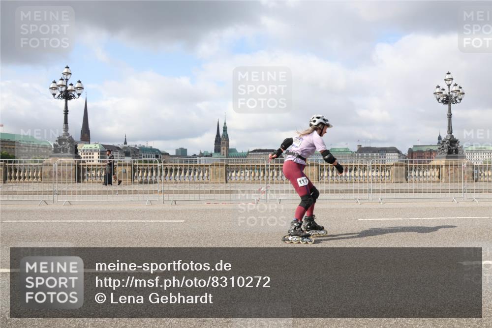 29.06.2025 - hella hamburg halbmarathon Lena Gebhardt http://msf.ph/oto/8310272 29.06.2025 09:06:49 Lombardsbrücke 117 meine-sportfotos.de