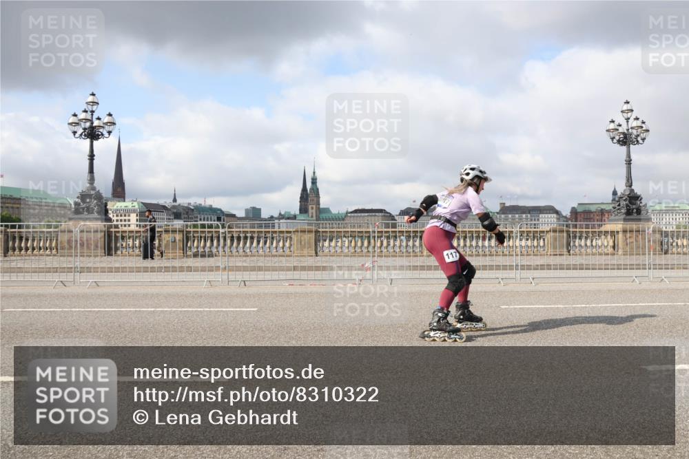 29.06.2025 - hella hamburg halbmarathon Lena Gebhardt http://msf.ph/oto/8310322 29.06.2025 09:06:49 Lombardsbrücke 117 meine-sportfotos.de