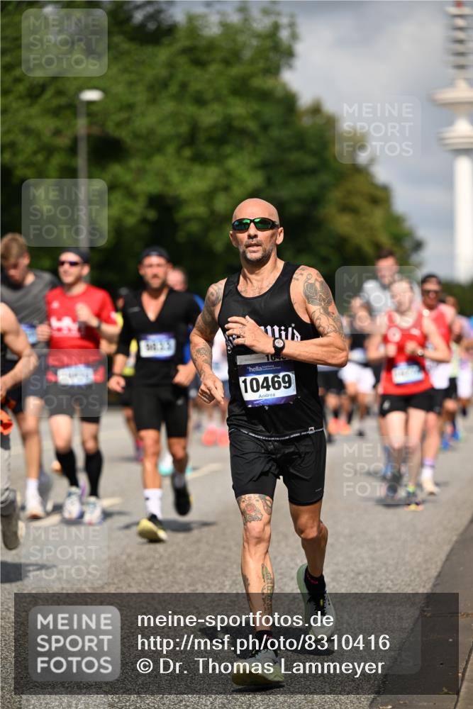 29.06.2025 - hella hamburg halbmarathon Dr. Thomas Lammeyer http://msf.ph/oto/8310416 29.06.2025 09:54:47 Kennedybrücke 1136, 1256, 1441, 1677, 1912, 1941, 1962, 2579, 2972, 3056, 3523, 3700, 3947, 4759, 4843, 4854, 4865, 4888, 4889, 5087, 5275, 5375, 6593, 6639, 6721, 6901, 7116, 7284, 7378, 7635, 7693, 8122, 8319, 8966, 9262, 9313, 9371, 9380, 9755, 9833, 9885, 10193, 10415, 10469 meine-sportfotos.de