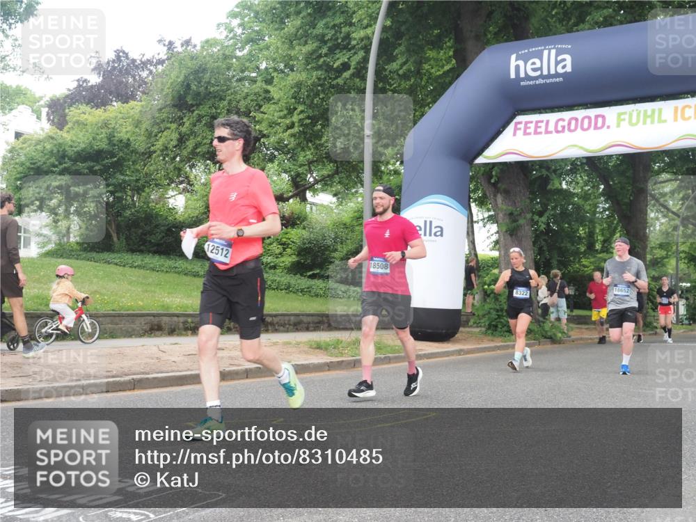29.06.2025 - hella hamburg halbmarathon KatJ http://msf.ph/oto/8310485 29.06.2025 10:44:36 Zwischen KM18-KM19 1239, 3141, 4579, 6592, 8322 meine-sportfotos.de