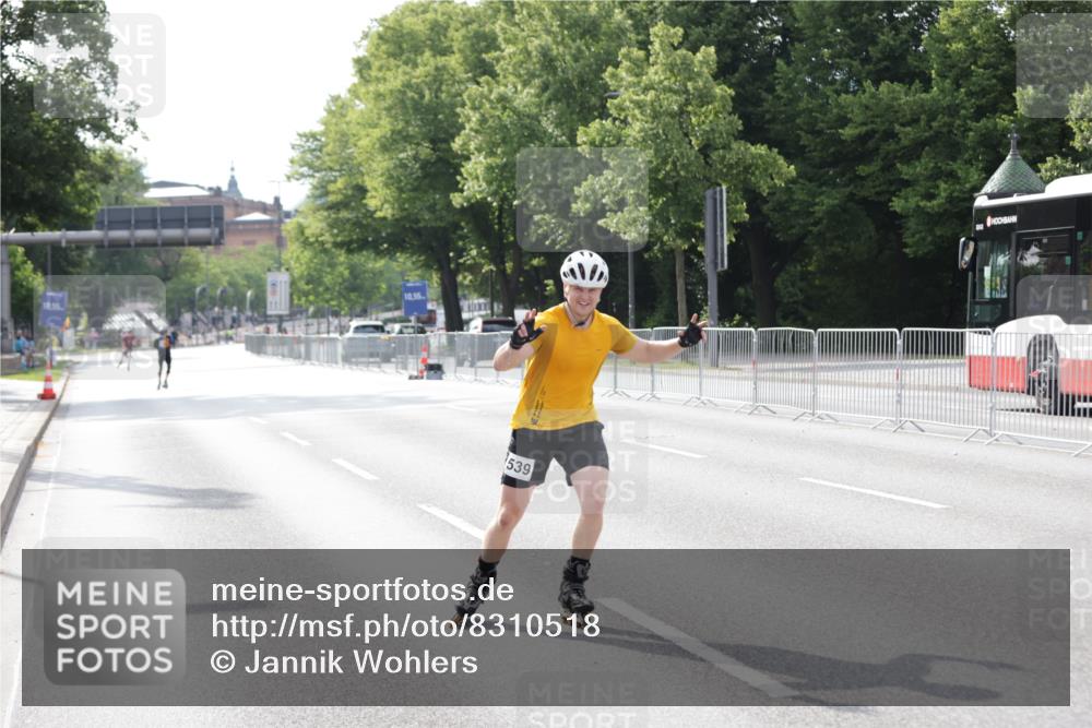 29.06.2025 - hella hamburg halbmarathon Jannik Wohlers http://msf.ph/oto/8310518 29.06.2025 08:58:46 Lombardsbrücke  meine-sportfotos.de