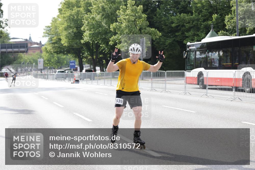 29.06.2025 - hella hamburg halbmarathon Jannik Wohlers http://msf.ph/oto/8310572 29.06.2025 08:58:46 Lombardsbrücke  meine-sportfotos.de