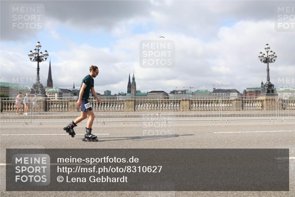 29.06.2025 - hella hamburg halbmarathon Lena Gebhardt http://msf.ph/oto/8310627 29.06.2025 09:06:53 Lombardsbrücke 125 meine-sportfotos.de