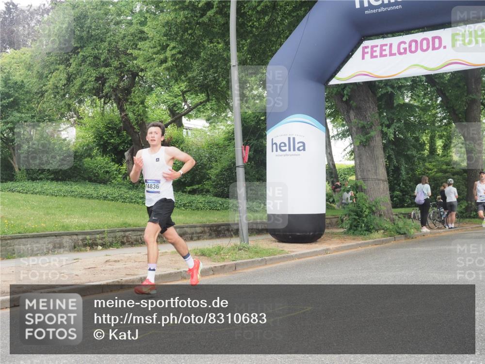 29.06.2025 - hella hamburg halbmarathon KatJ http://msf.ph/oto/8310683 29.06.2025 10:15:13 Zwischen KM18-KM19  meine-sportfotos.de