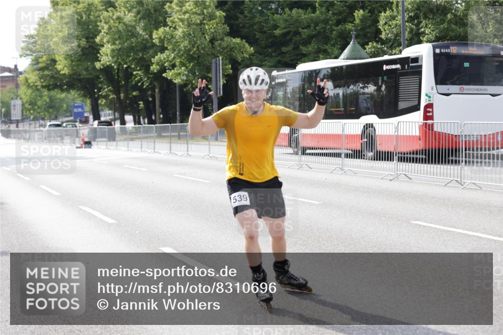 29.06.2025 - hella hamburg halbmarathon Jannik Wohlers http://msf.ph/oto/8310696 29.06.2025 08:58:46 Lombardsbrücke  meine-sportfotos.de