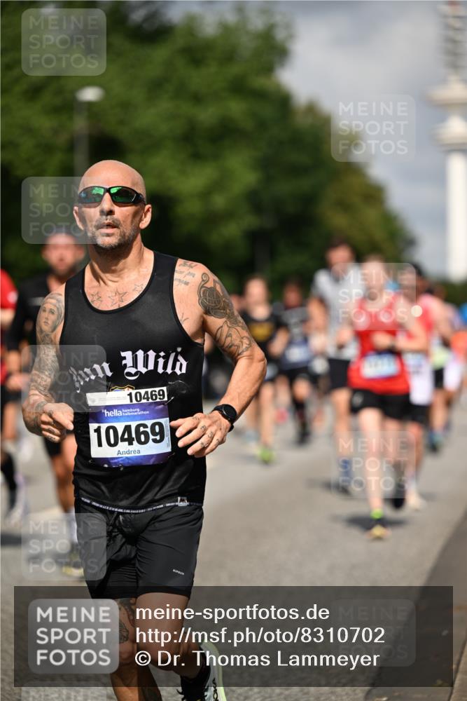 29.06.2025 - hella hamburg halbmarathon Dr. Thomas Lammeyer http://msf.ph/oto/8310702 29.06.2025 09:54:48 Kennedybrücke 1136, 1256, 1677, 1912, 1941, 1962, 2579, 2972, 3523, 3700, 3947, 4759, 4843, 4854, 4865, 4888, 4889, 5087, 5275, 5375, 6593, 6639, 6721, 6901, 7116, 7284, 7378, 7635, 7693, 8122, 8319, 8966, 9262, 9313, 9371, 9380, 9755, 9833, 9885, 10193, 10415, 10469 meine-sportfotos.de