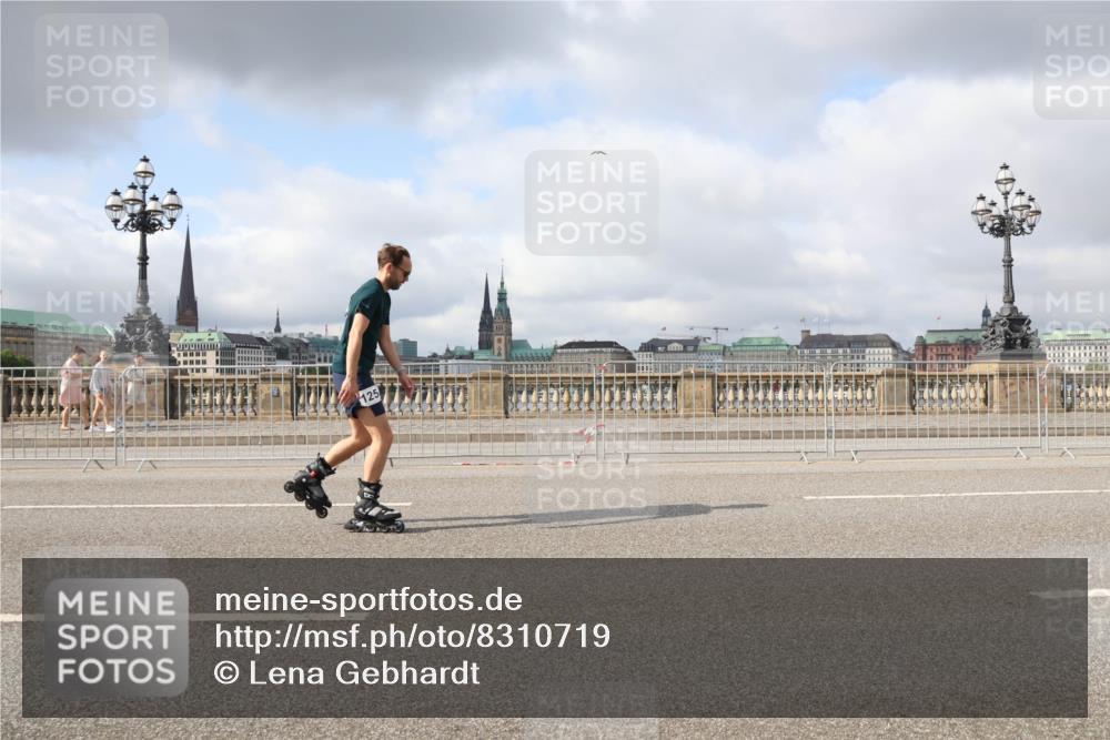 29.06.2025 - hella hamburg halbmarathon Lena Gebhardt http://msf.ph/oto/8310719 29.06.2025 09:06:53 Lombardsbrücke 125 meine-sportfotos.de