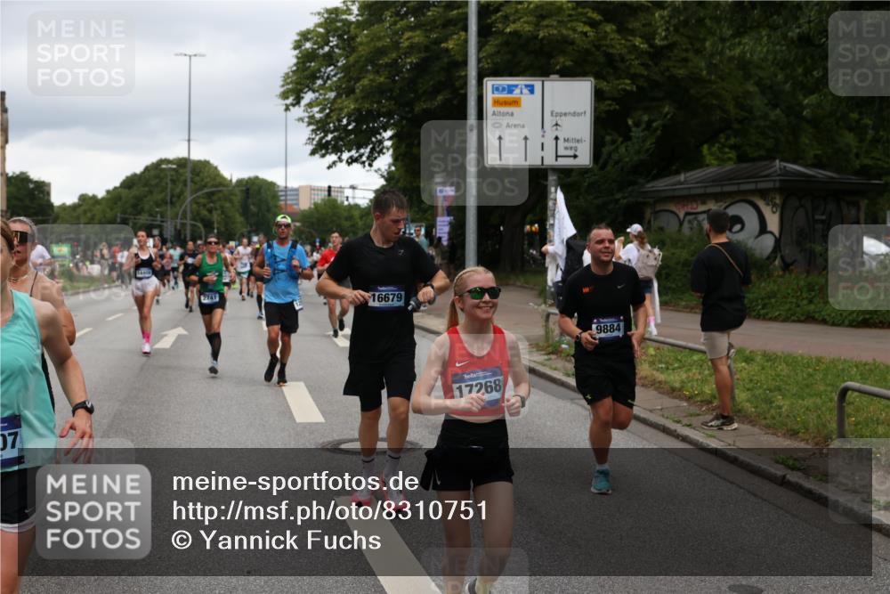 29.06.2025 - hella hamburg halbmarathon Yannick Fuchs http://msf.ph/oto/8310751 29.06.2025 10:50:34 20KM 1583, 1955, 2083, 2741, 3413, 3836, 4152, 5418, 5492, 5570, 6399, 6416, 6835, 7037, 7547, 7716, 8393, 8542, 8652, 8669, 8825, 8968, 9246, 9488, 9727, 9884, 9907, 9934, 10093, 10665, 11083, 11212, 12014, 12348, 12440, 12523, 12590, 12712, 13394, 13666, 13691, 13750, 14139, 14408, 14588, 14678, 14867, 15097, 15407, 15431, 15695, 15712, 16121, 16257, 16261, 16620, 16634, 16679, 17268, 17660, 17993, 18208, 18652, 18719, 18867, 18899, 19091 meine-sportfotos.de
