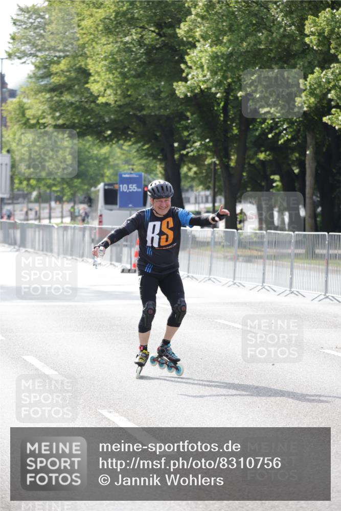 29.06.2025 - hella hamburg halbmarathon Jannik Wohlers http://msf.ph/oto/8310756 29.06.2025 08:58:54 Lombardsbrücke  meine-sportfotos.de