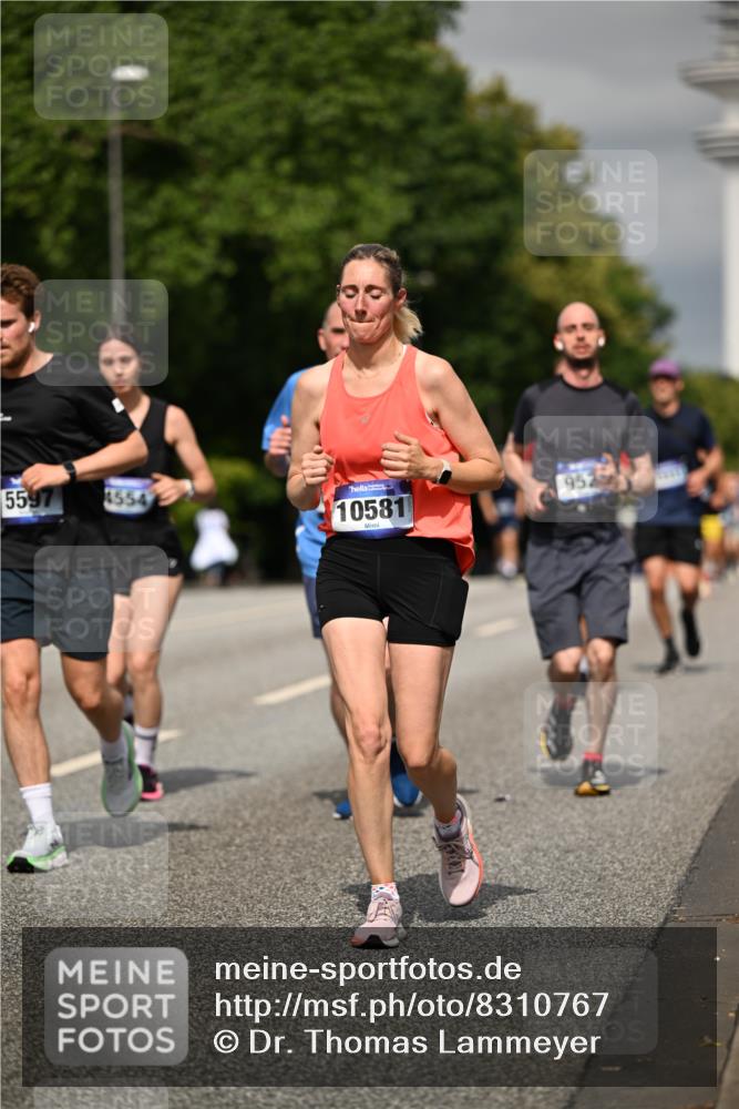 29.06.2025 - hella hamburg halbmarathon Dr. Thomas Lammeyer http://msf.ph/oto/8310767 29.06.2025 10:17:08 Kennedybrücke 1007, 1020, 1051, 1328, 1859, 2961, 3218, 3729, 4187, 4554, 4950, 5597, 5598, 7346, 7873, 8115, 8279, 8913, 9527, 10581 meine-sportfotos.de