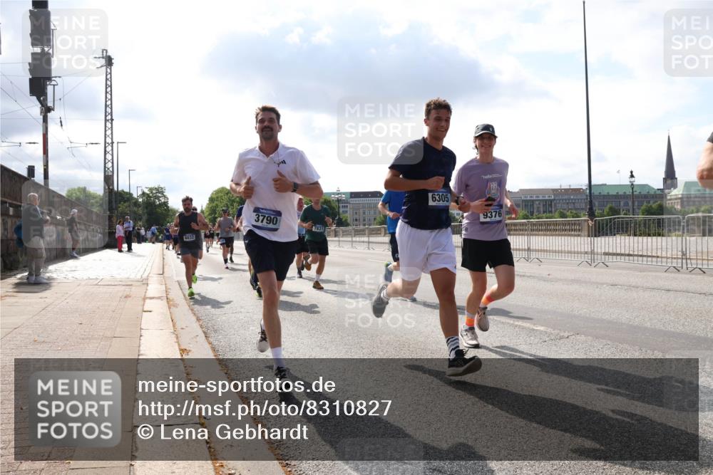 29.06.2025 - hella hamburg halbmarathon Lena Gebhardt http://msf.ph/oto/8310827 29.06.2025 09:47:07 Lombardsbrücke 6032, 3790, 7831, 6305, 9376, 1002, 1053, 1396, 1407, 1411, 1577, 1910, 1959, 2121, 2228, 2243, 2563, 2774, 2836, 3005, 3783, 3790, 3935, 4246, 4740, 5048, 5152, 5193, 5660, 5961, 6032, 6305, 6473, 6683, 6915, 7080, 7466, 7622, 7628, 7831, 7867, 7972, 8312, 8323, 8366, 9376, 9508, 9519, 10477, 10771, 10927, 11055, 11370, 11806, 11898, 12137, 12204, 12447, 12899, 13148, 13199, 13493, 13494, 13729, 13771, 13972, 13991, 14069, 14310, 14385 meine-sportfotos.de