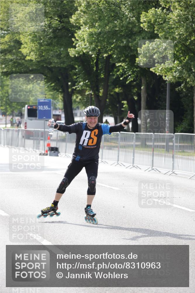 29.06.2025 - hella hamburg halbmarathon Jannik Wohlers http://msf.ph/oto/8310963 29.06.2025 08:58:54 Lombardsbrücke  meine-sportfotos.de