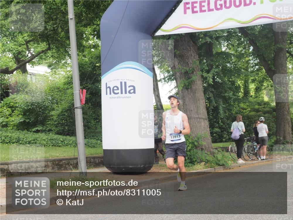 29.06.2025 - hella hamburg halbmarathon KatJ http://msf.ph/oto/8311005 29.06.2025 10:15:16 Zwischen KM18-KM19  meine-sportfotos.de