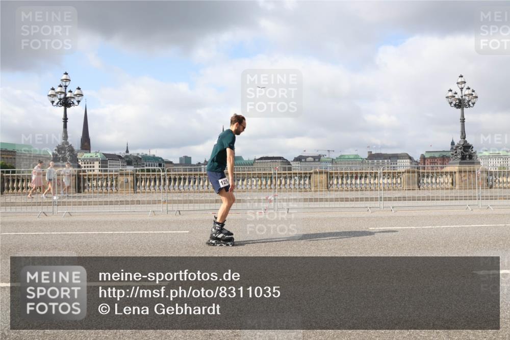 29.06.2025 - hella hamburg halbmarathon Lena Gebhardt http://msf.ph/oto/8311035 29.06.2025 09:06:53 Lombardsbrücke 125 meine-sportfotos.de