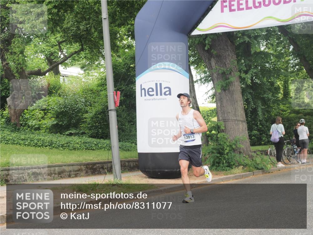 29.06.2025 - hella hamburg halbmarathon KatJ http://msf.ph/oto/8311077 29.06.2025 10:15:16 Zwischen KM18-KM19  meine-sportfotos.de