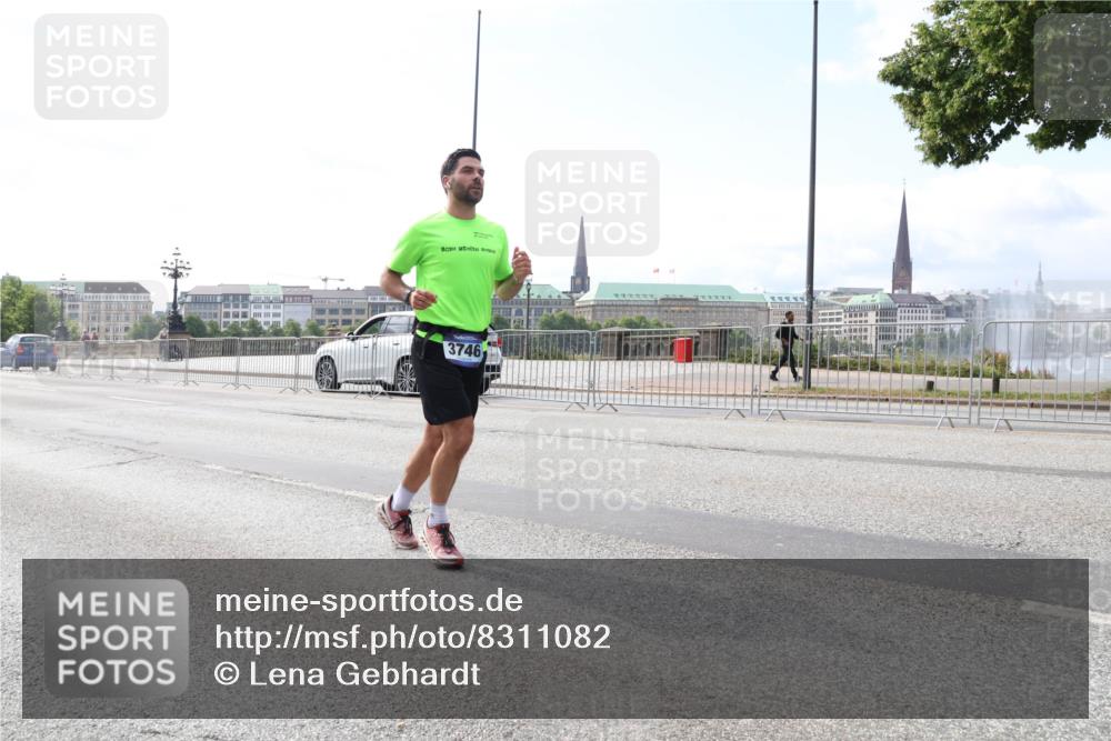29.06.2025 - hella hamburg halbmarathon Lena Gebhardt http://msf.ph/oto/8311082 29.06.2025 10:12:18 Lombardsbrücke 3746, 1062, 1610, 1785, 1790, 1850, 2661, 2963, 2964, 3182, 3248, 3262, 3746, 4453, 4499, 4554, 5166, 5176, 5379, 5597, 5598, 6822, 6871, 6966, 7014, 7474, 9191, 9253, 9254, 9405, 9705, 10042, 10409, 10581, 10685, 11509, 11525, 11537, 11581, 11917, 13171, 13542, 13958, 14060, 14196, 14313, 14863, 14868, 15137, 16379, 16473, 16976, 17774, 18261, 18395, 18429, 18493, 18655 meine-sportfotos.de